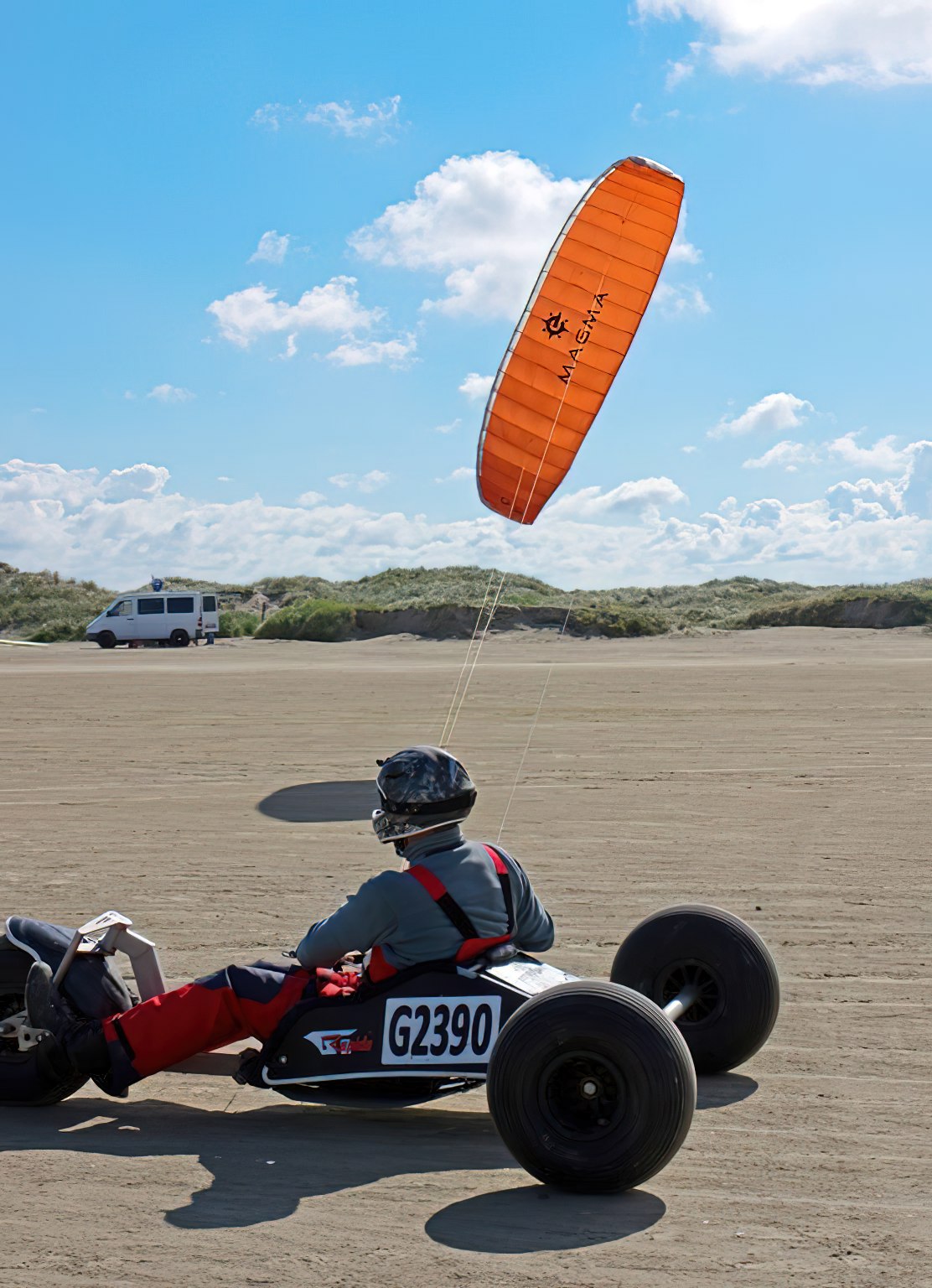 Elliot Magma III 4.0  Elliot Magma III 4.0  Vierleiner-Lenkdrachen-/bilder/big/Magma%203%20Buggy-2.jpg