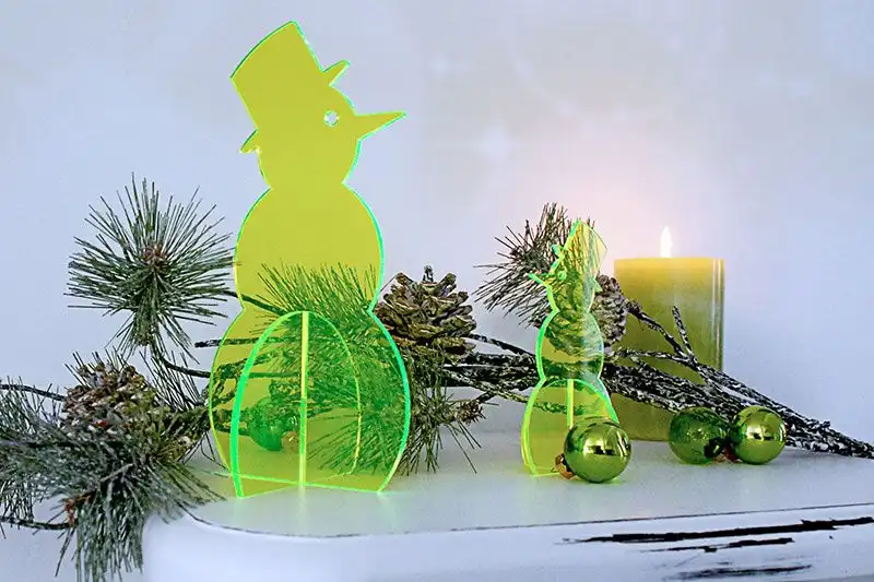 Elliot Lichtzauber - Sonnenfänger 1020501  Sonnenfänger Lichtzauber - 3D-Schneemann Magic 30 cm stehend grün Magic 30 cm stehend grün